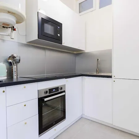 Charming Appt 2bdr 4p - Mairie De Apartment *